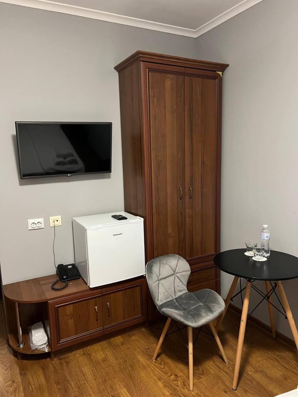 Holiday Stay Nika Буськ Екстер'єр фото