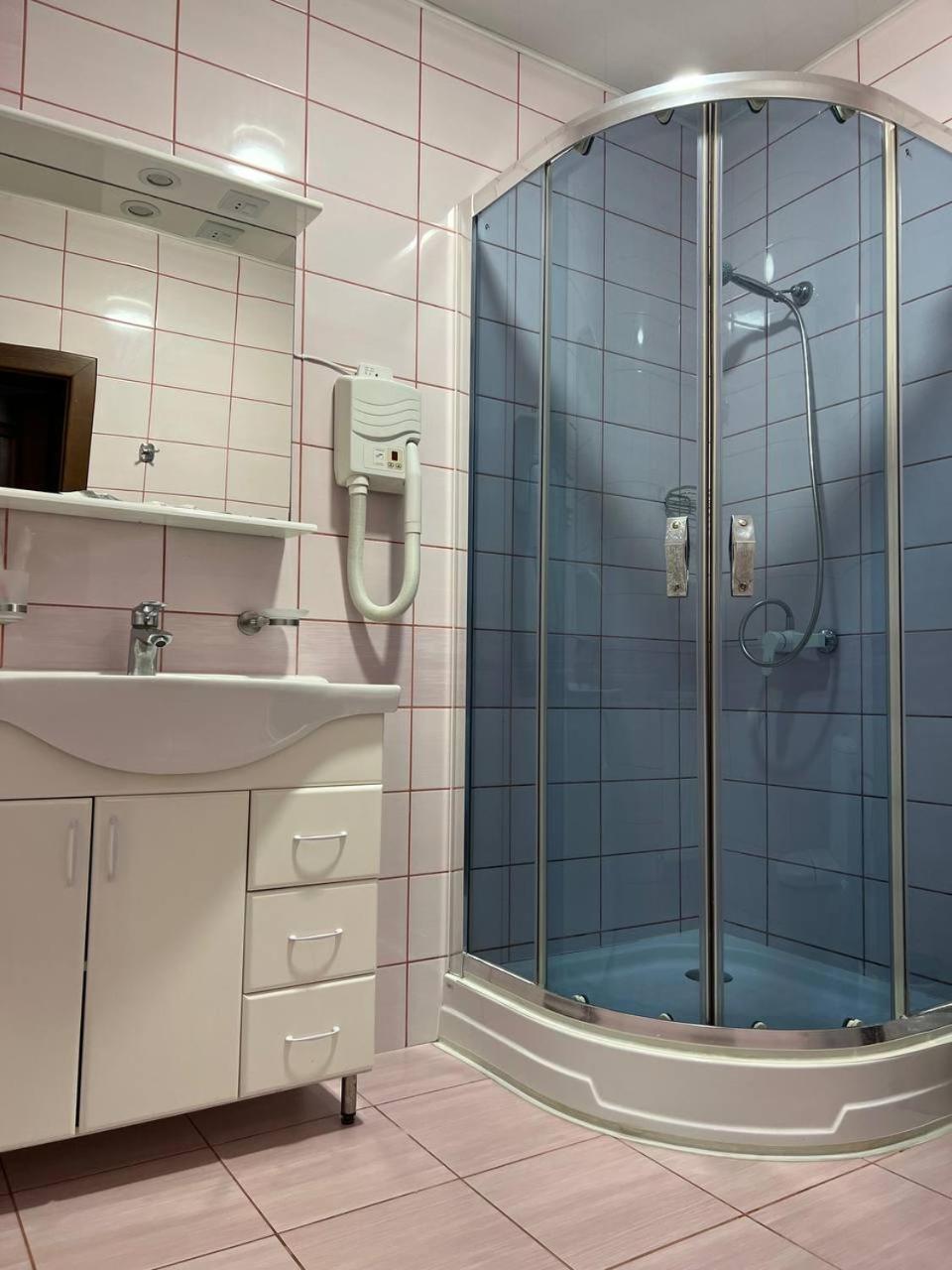 Holiday Stay Nika Буськ Екстер'єр фото